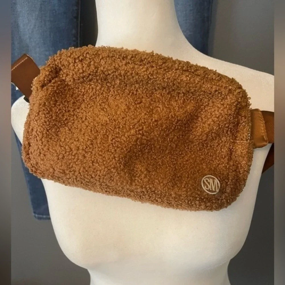 Steve Madden Teddy Sherpa Belt Bag Fanny Pack Brown SM Logo Adjustable Strap